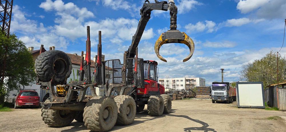 Forwarder Komatsu 895