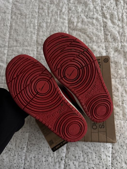 Nike COURT BOROUGH LOW RECRAFT червени 31.5номер