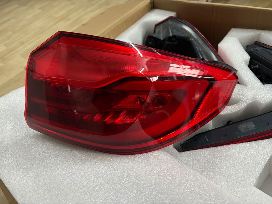 Стопове за BMW G30 жълти мигачи!!