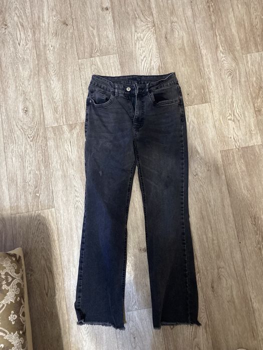 Продам джинсы женские