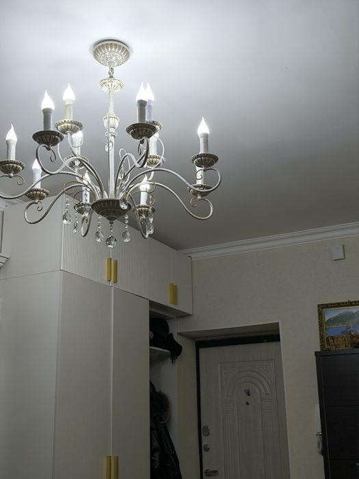 Люстра 12ламп в дом