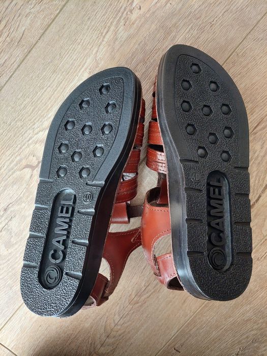 Vand sandale Ierusalim