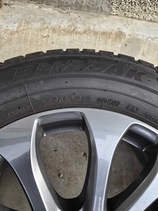 Мерцедес 5х112/ 18",Оригинални алуминиеви джанти с гуми.
