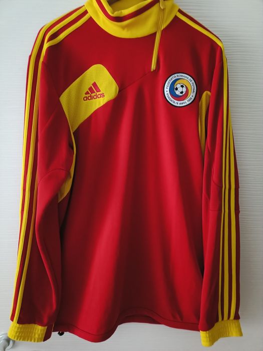 Vând Bluza de Națională nouă