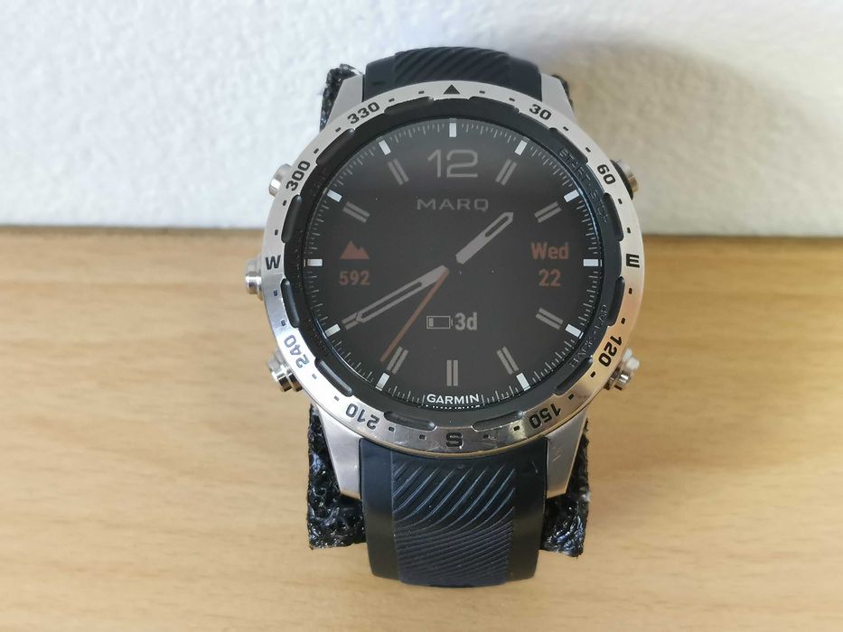 Garmin MARQ Expedition смарт часовник