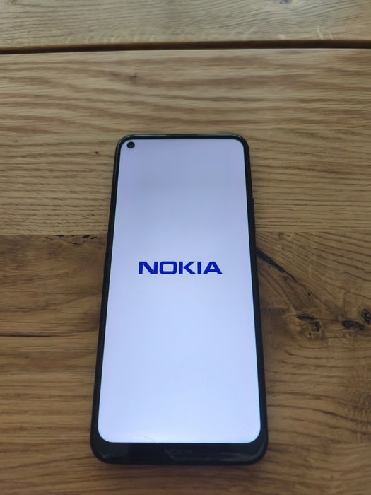 Nokia 8.3 5G с 6GB RAM и 64GB ROM в отлично състоя
