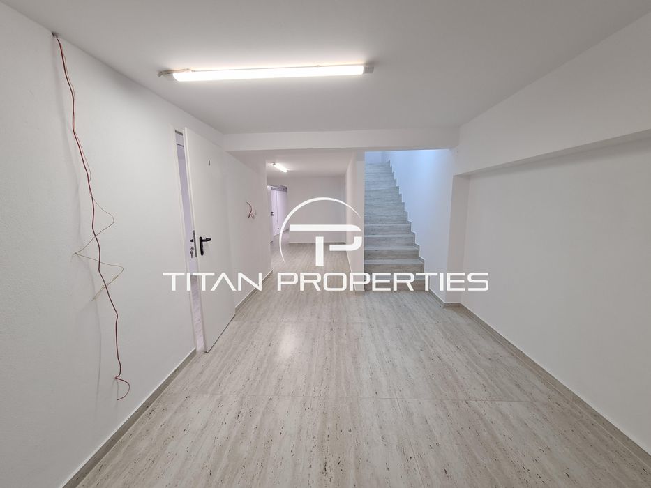 Дава се под наем Офис в Пловдив, Съдийски - 302 кв.м за 2000 € - Снимка #14