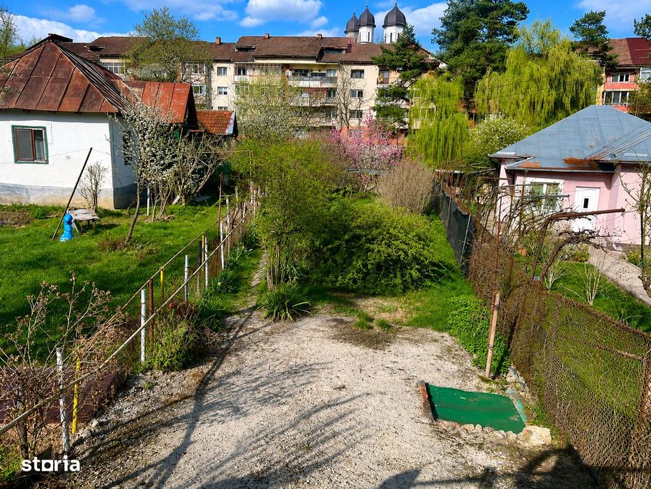 Casă cu teren  în stațiunea balneară Băile Govora
