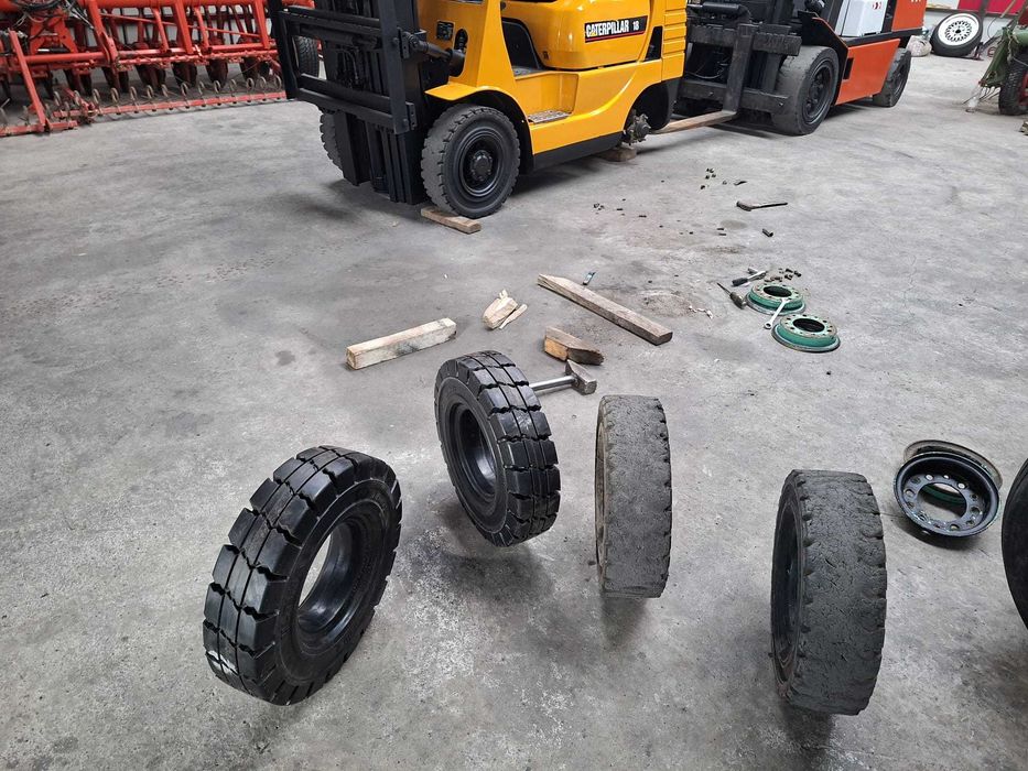 Motostivuitor Caterpillar