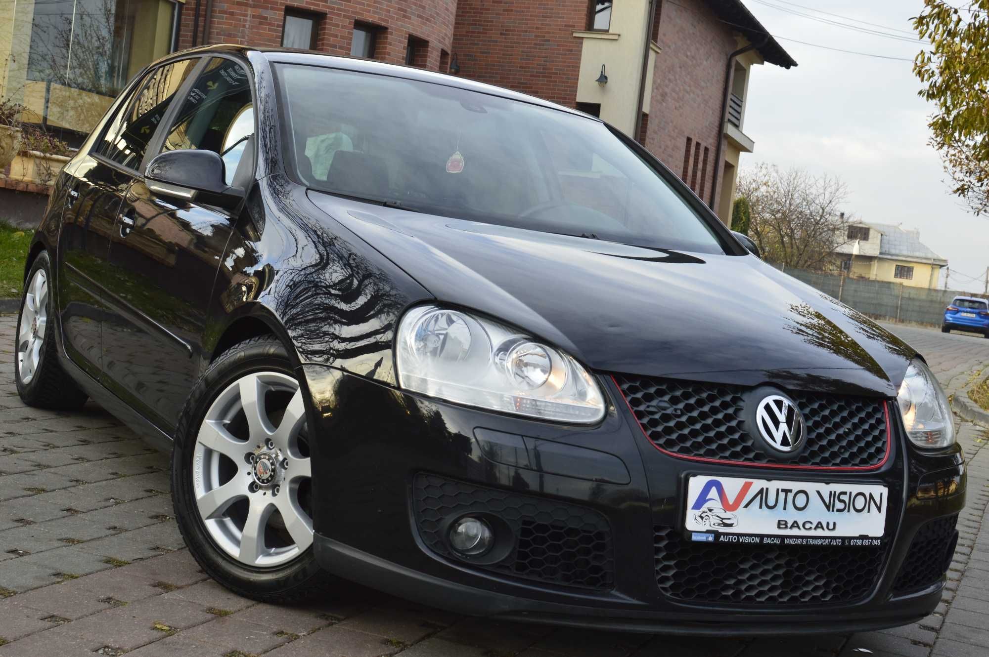 Benzin - Volkswagen Golf 5 GTI - 2005