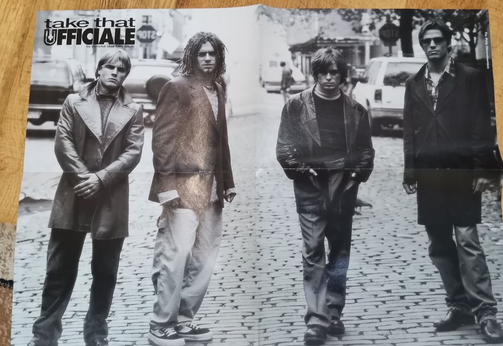 Плакати и списания, изрезки с Take That