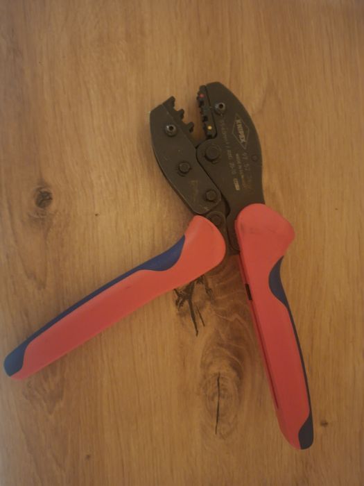 Cleste sertizat  si cleste papuci knipex