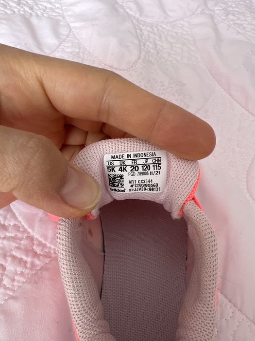 Кроссовки adidas оригинал