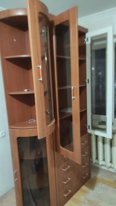 Шкаф сервант для зала