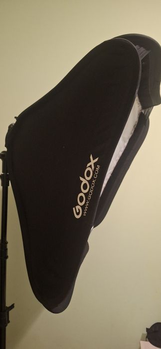 Софтбокс Godox 80×80, стойка , сумка