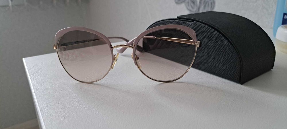 НАМАЛЕНИ Дамски очила Prada