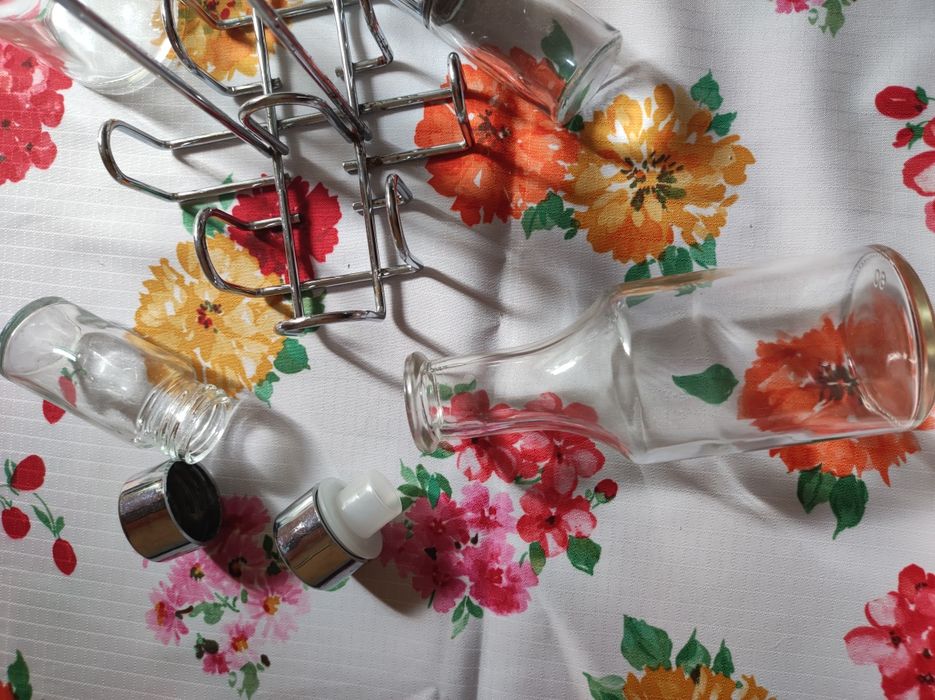 Чисто нов Стъклен Оливерник