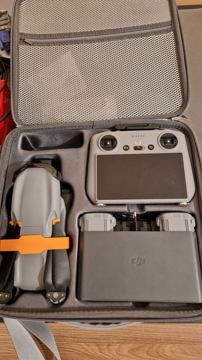 Квадрокоптер DJI AIR 3S