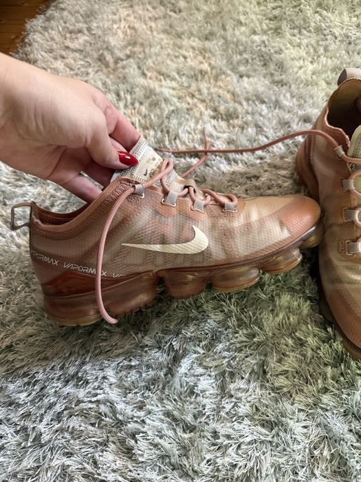 Дамски маратонки vapormax rose