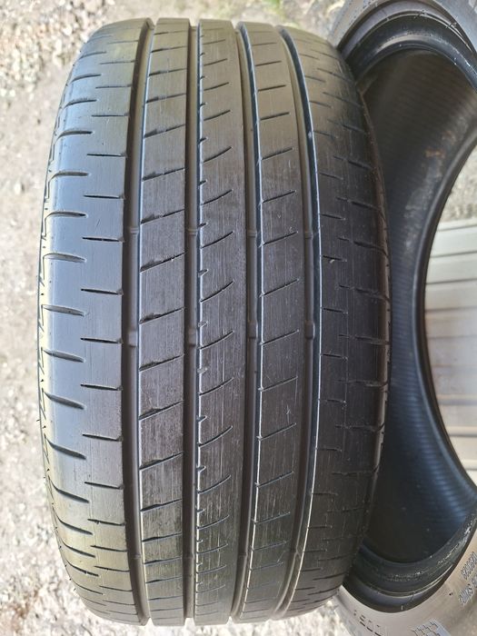 Продам шины. 235/45/18 бриджистон