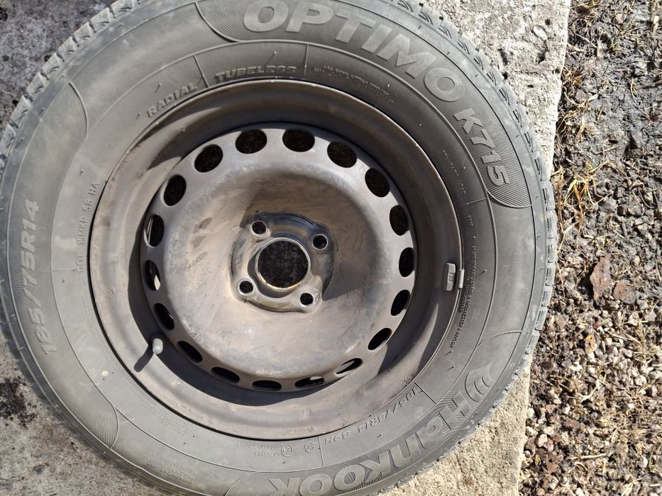 Продам летние бу шины с дисками