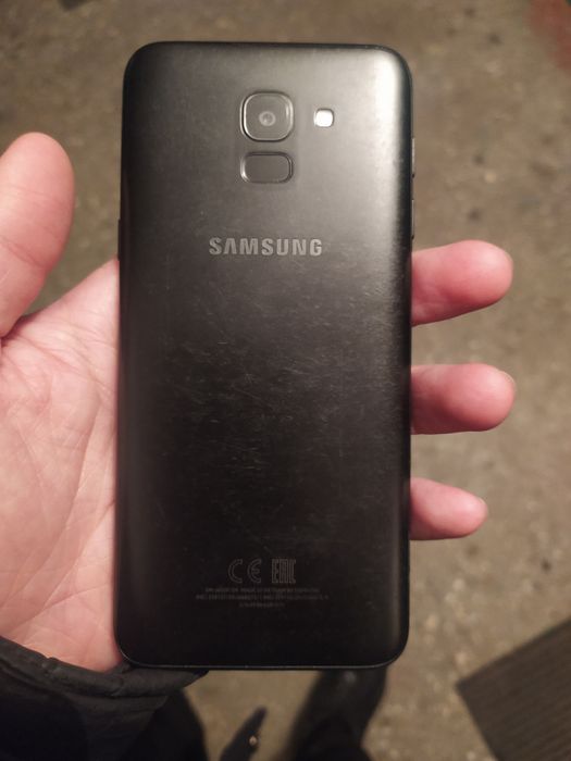 Продам Samsung j6 самсунг