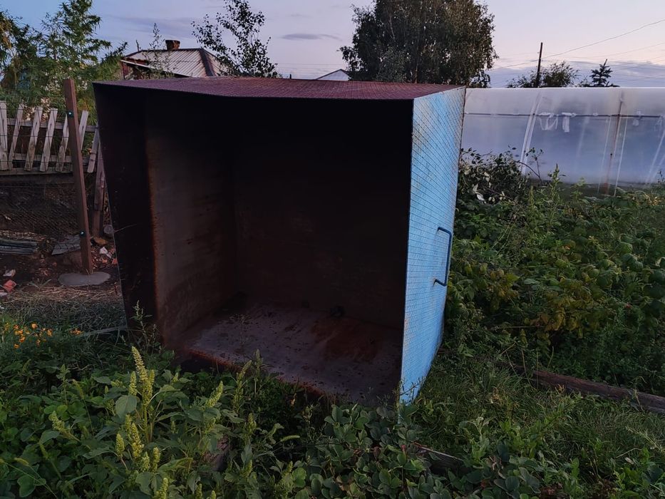 Бак для воды, металлический