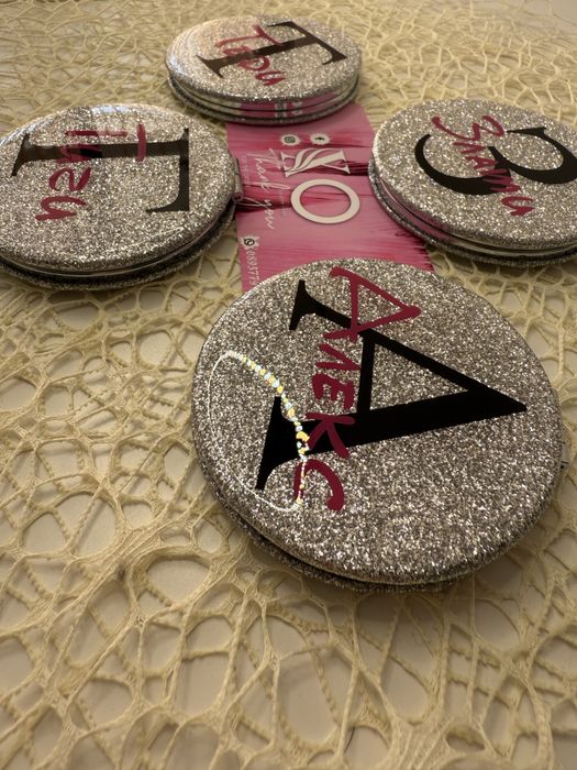 Персонализирани сребърни огледалца