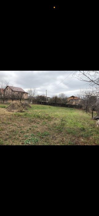 Teren intravilan de vanzare