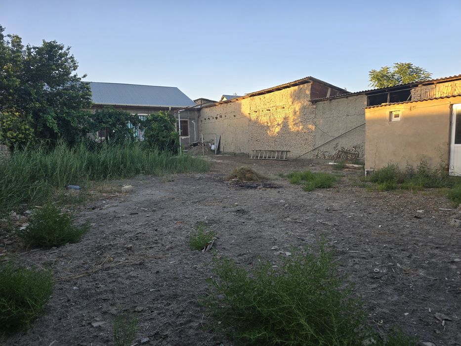 Продаётся участок 8 соток.