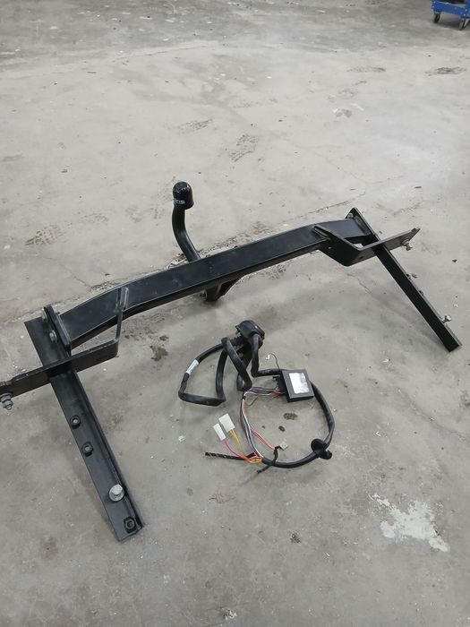 теглич за кола 160 левa