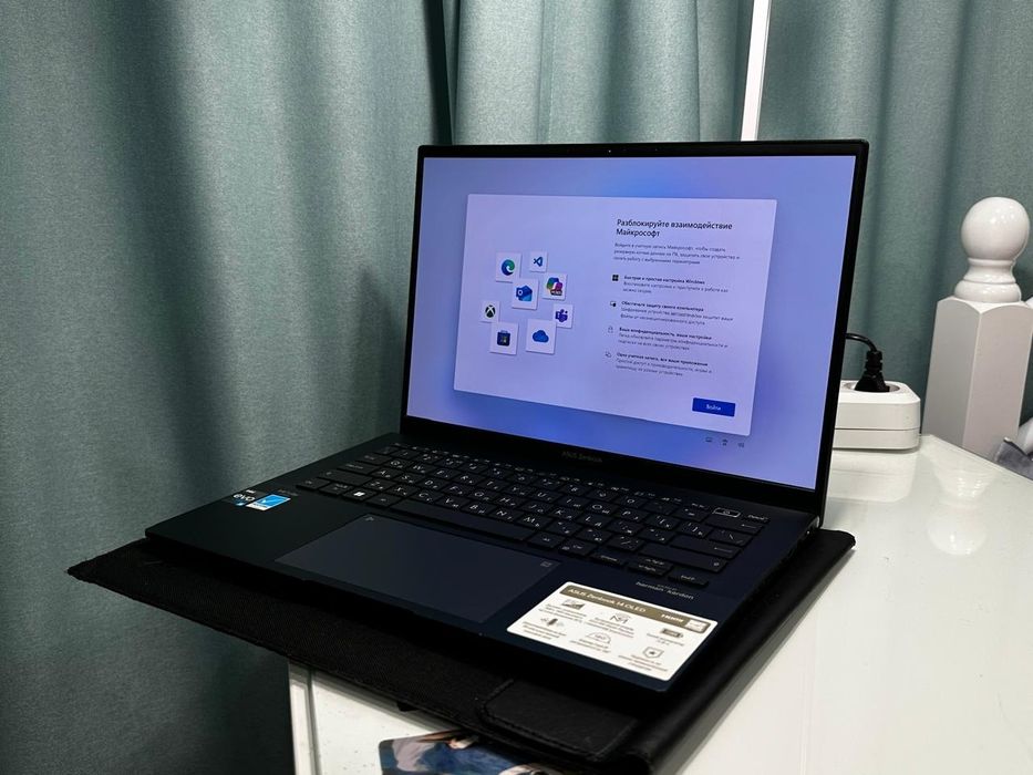 Asus Zenbook 512 GB OLED 14