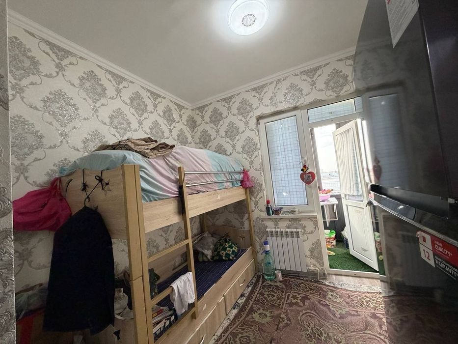 Motrid sotiladi  3 etaj  2 xonali