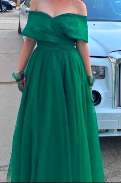 Платье вечернее коктейльное нарядное