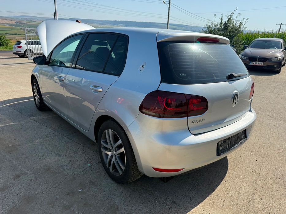Dezmembrez Vw golf 6 Argitie - la7w 2008 1.6 benzina BSE volan stanga