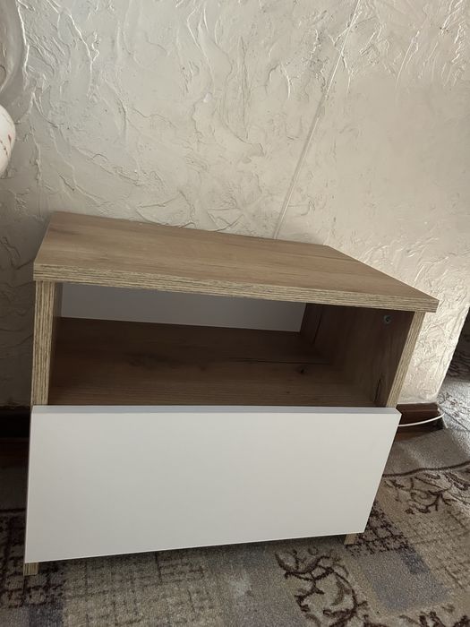 Продам прикраватную тумбу нова