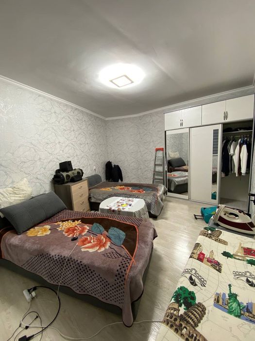 Яшнабадский р-н улица Мугроб 3 комнатная дом на земле