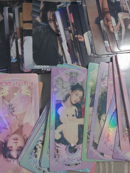 Продам карточки kpop