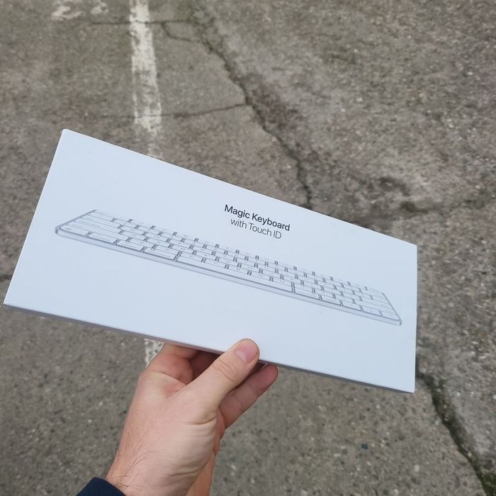 Tastatura Apple cu touch id
