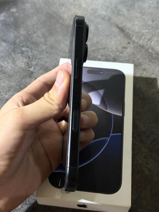 iPhone 16 PRO