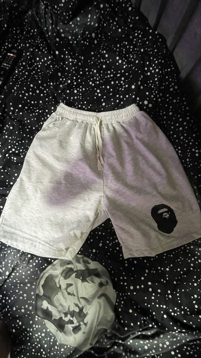 Продам шорты bape