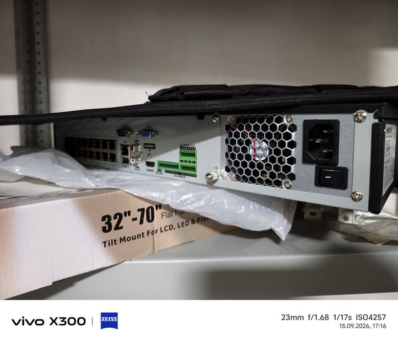 Видеорегистратор Hikvsion DS 7716NI K4 16P