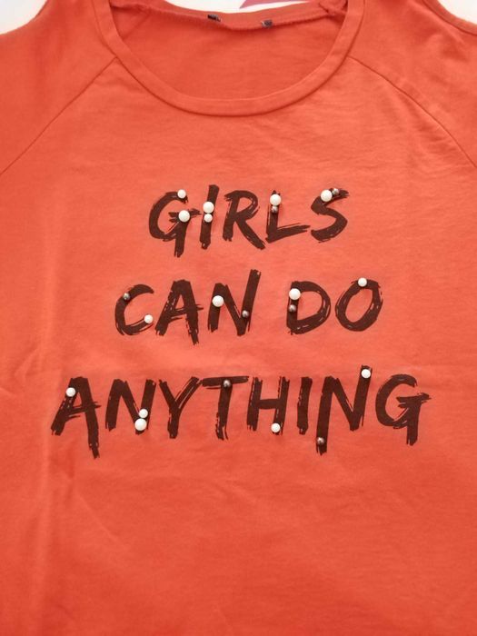Tricou Girls can do anything
