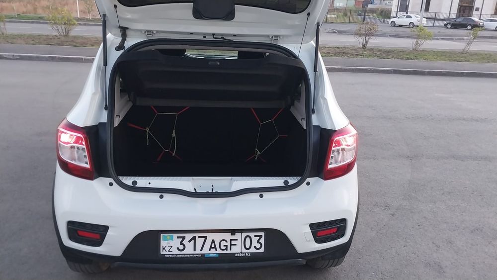 продам Reno Sandero авто