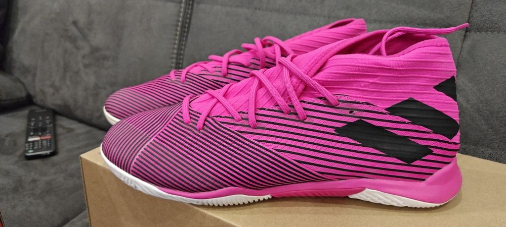 Футболни обувки Adidas Nemesis