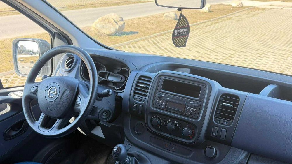 OPEL Vivaro 2015 — imagine 4