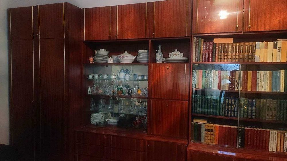 Продается гостиный гарнитур / гарнитур сотилади!!