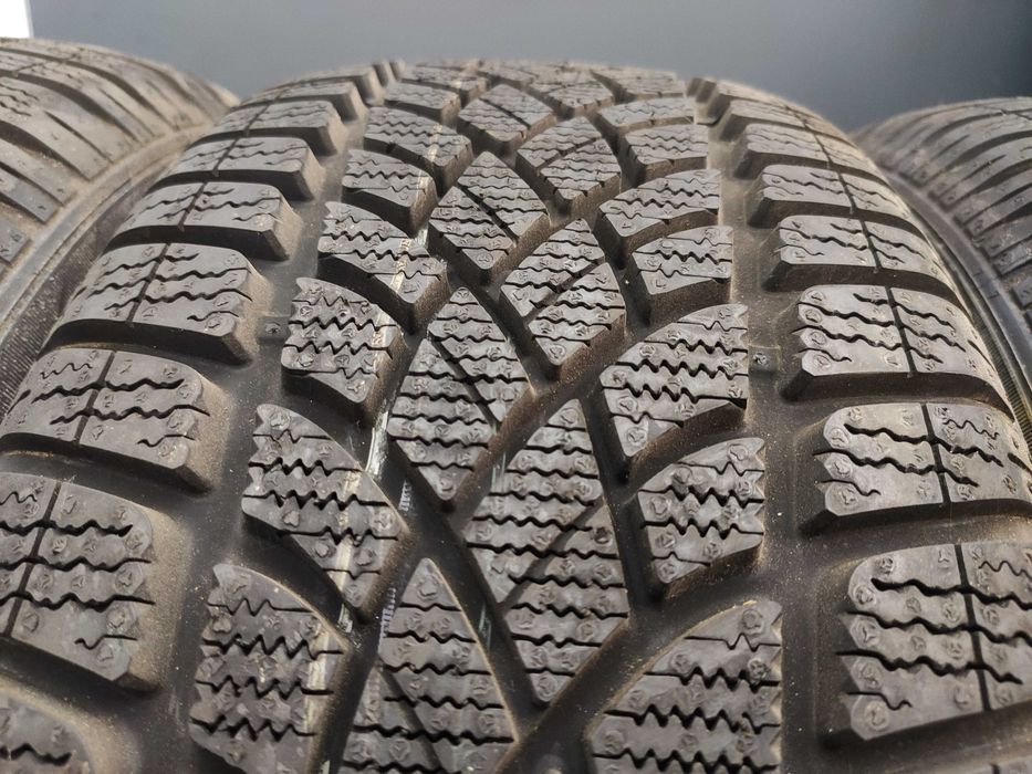 4бр Зимни Гуми 215 55 16 - Dunlop