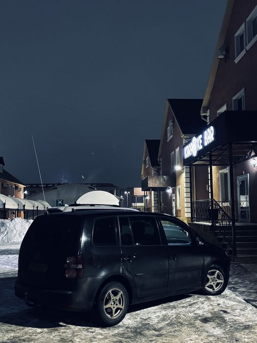 Volkswagen Touran Минивен