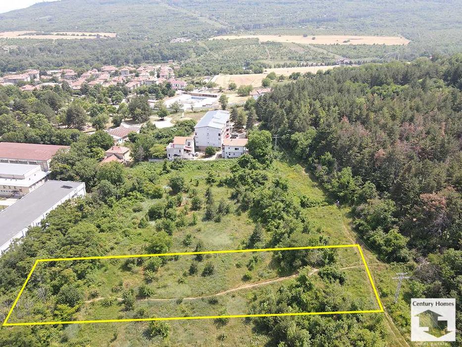 Продава се Парцел в Горна Оряховица - 5305 кв.м за 46 €/кв.м - Снимка #2